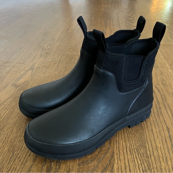 staheekum Shoes - Staheekum Dry-Trek Neoprene Insulated Chelsea Rain boot women’s size 7